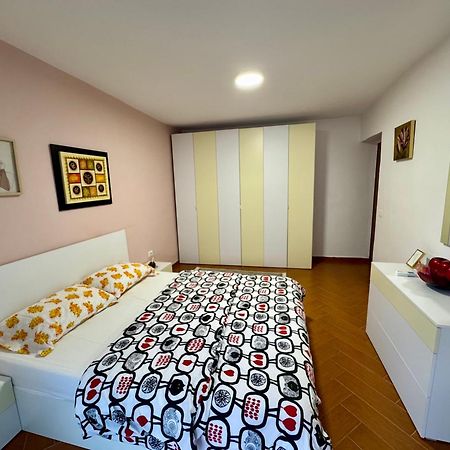 Skerdi'S Apartment - City Center Tirana Eksteriør billede